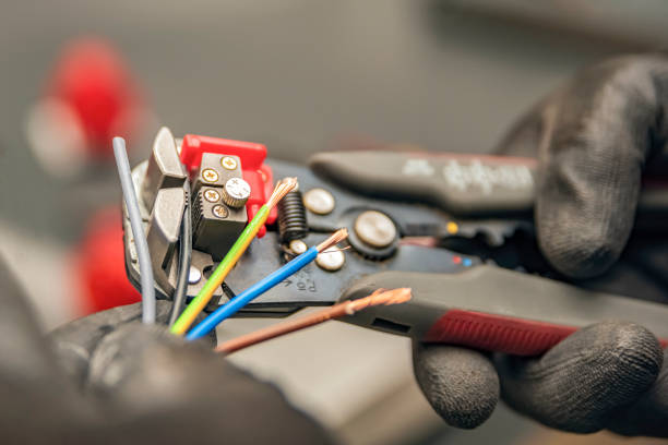Best Local Electrician Companies  in Cayuga Heights, NY